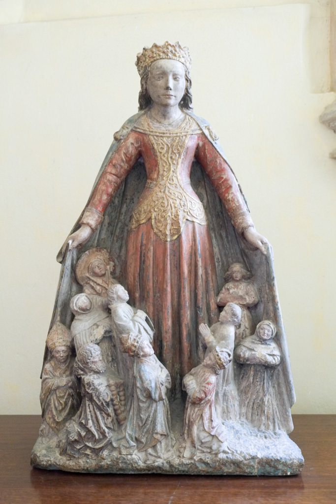 Vierge au manteau de la Basilique Saint Andoche